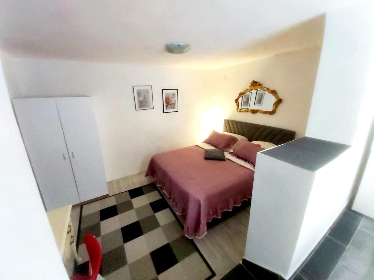 Apartman Andrea 4 บันยาลูกา ภายนอก รูปภาพ