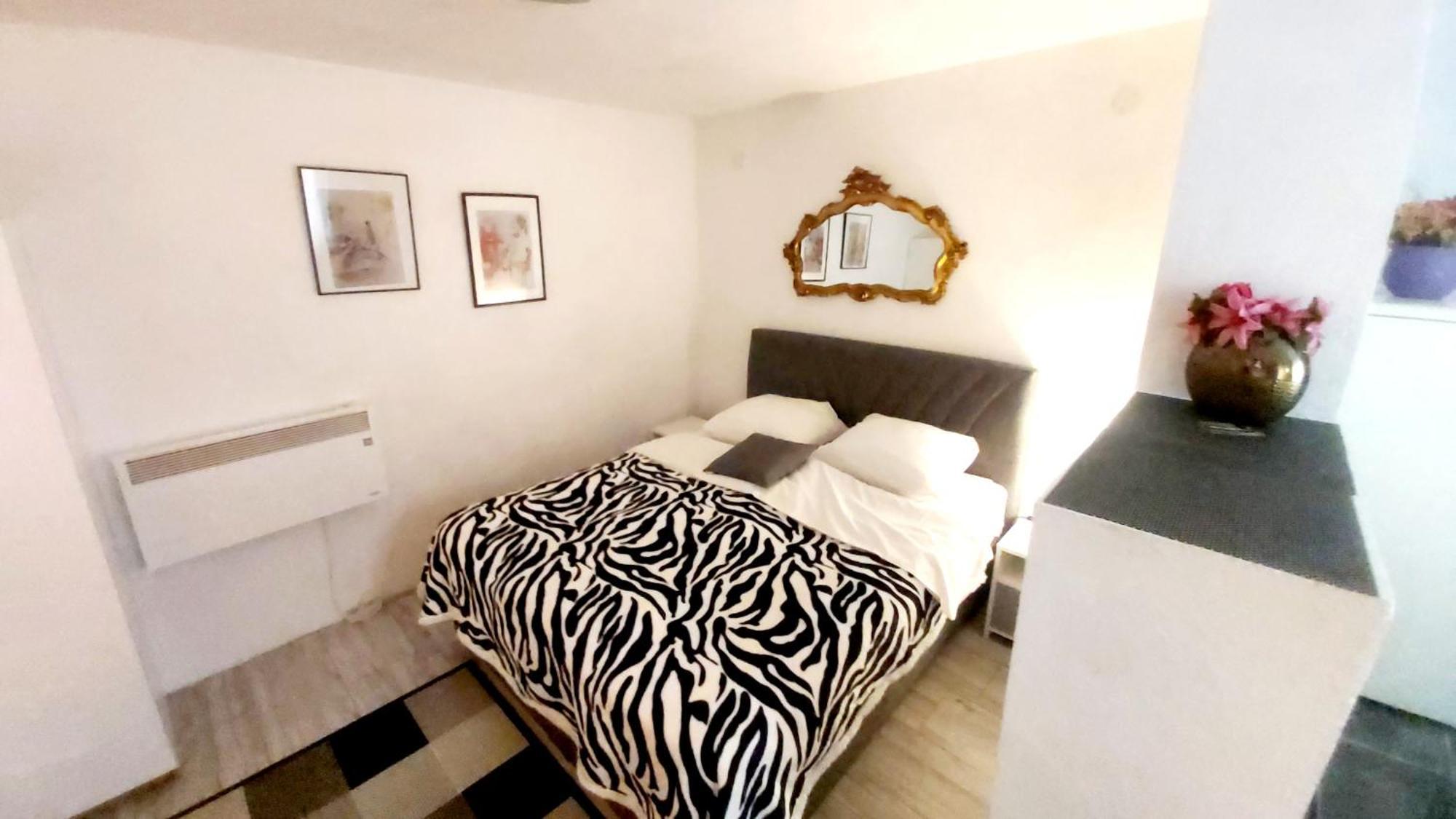 Apartman Andrea 4 บันยาลูกา ห้อง รูปภาพ